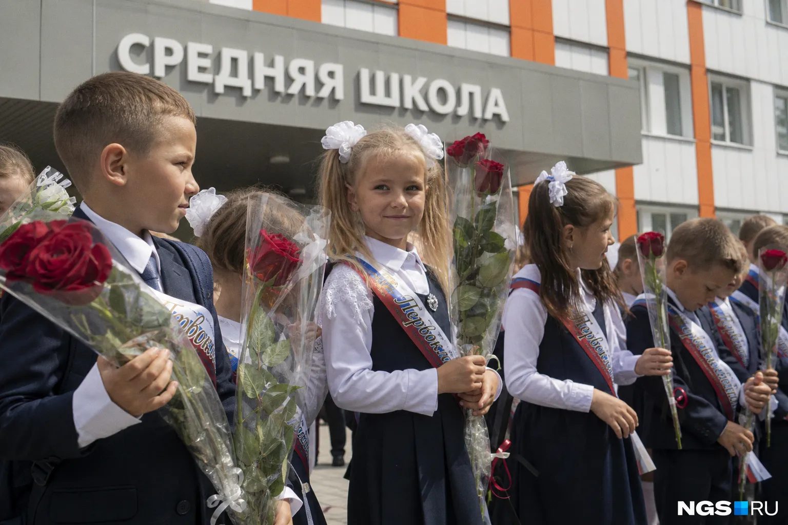 Сколько стоит собрать ребенка в школу: сравнение расходов на мальчика и девочку